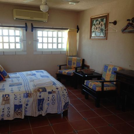 Imagen de la habitación del Hotel Sol Caribe, Isla Mujeres. Foto 6