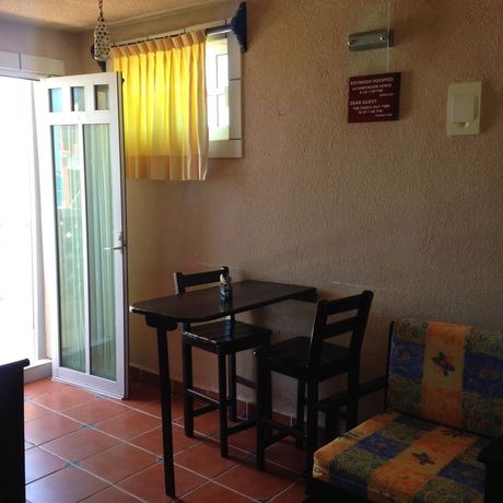 Imagen de la habitación del Hotel Sol Caribe, Isla Mujeres. Foto 7