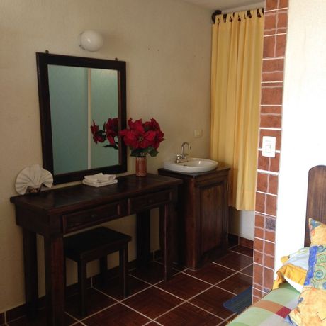 Imagen de los exteriores del Hotel Sol Caribe, Isla Mujeres. Foto 16