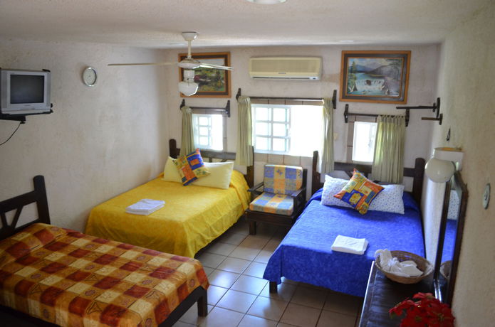 Imagen de la habitación del Hotel Sol Caribe, Isla Mujeres. Foto 10