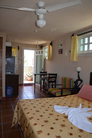 Imagen de la habitación del Hotel Sol Caribe, Isla Mujeres. Foto 13