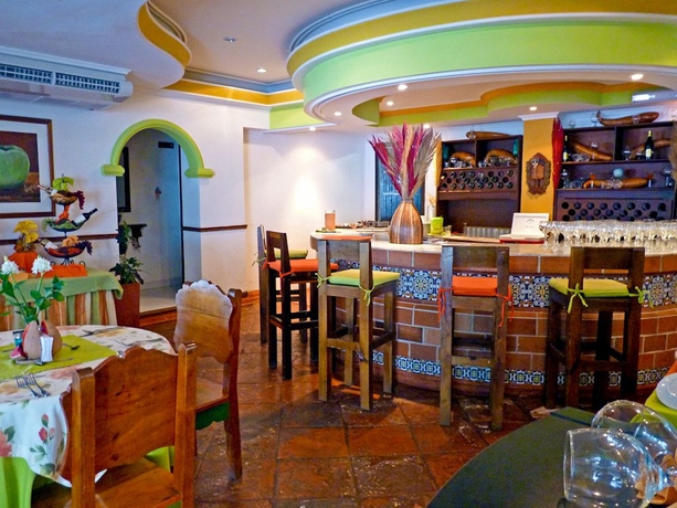 Imagen del bar/restaurante del Hotel Sol Caribe Sea Flower. Foto 4