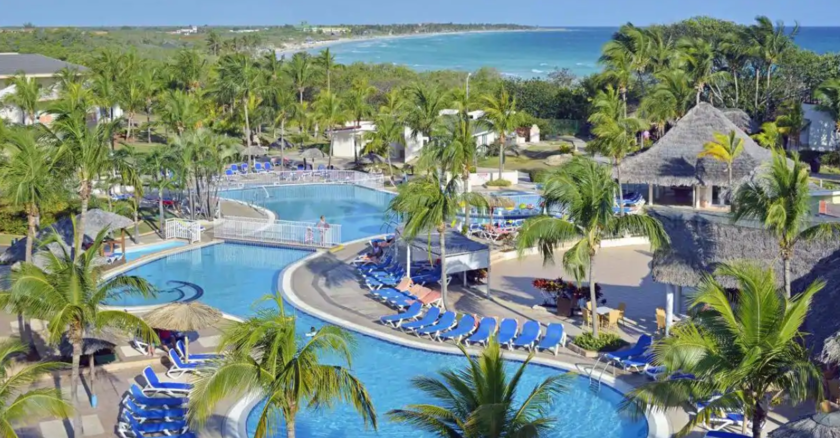 Imagen de la piscina del Hotel Sol Cayo Coco. Foto 8