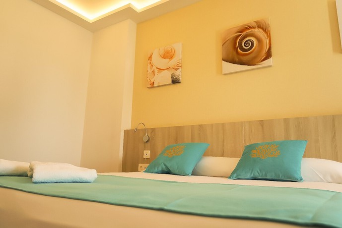 Imagen de la habitación del Hotel Sol De Jávea. Foto 14