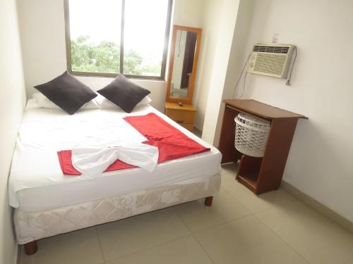 Imagen de la habitación del Hotel Sol De Oro. Foto 9