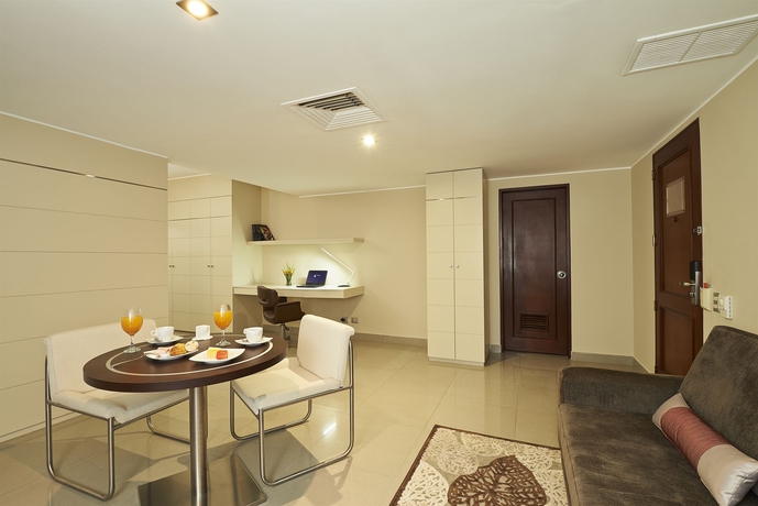 Imagen de los interiores del Hotel Sol De Oro and Suites. Foto 14