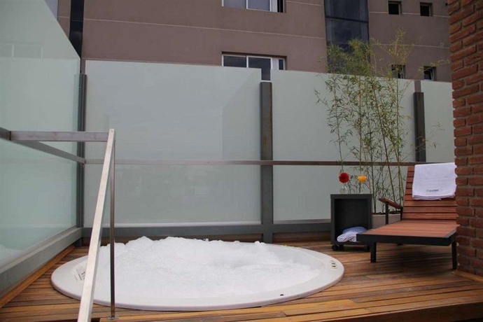 Imagen de los exteriores del Hotel Sol De Piedra Suites and Apart. Foto 12