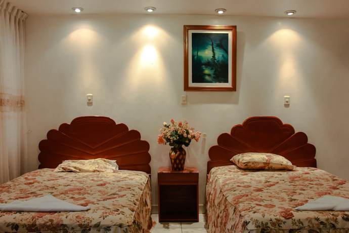 Imagen de la habitación del Hotel Sol Del Oriente. Foto 5