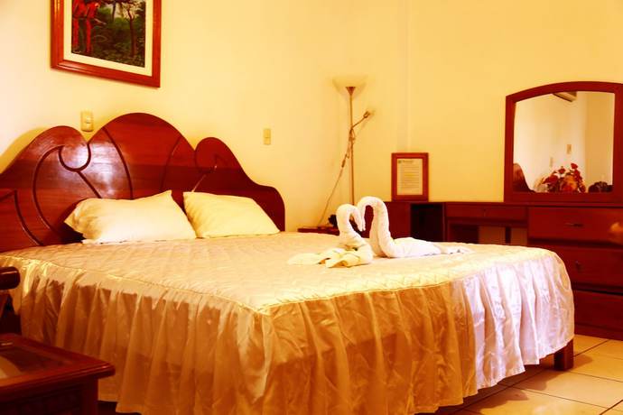 Imagen de la habitación del Hotel Sol Del Oriente. Foto 7