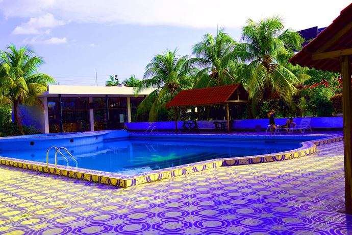 Imagen de la piscina del Hotel Sol Del Oriente. Foto 19