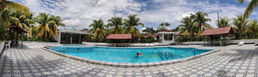 Imagen de la piscina del Hotel Sol Del Oriente. Foto 20