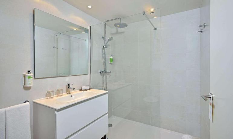 Imagen de la habitación del Hotel Sol Falcó Menorca. Foto 5