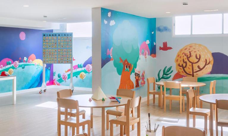 Imagen de los interiores del Hotel Sol Fuerteventura Jandía All Suites. Foto 13