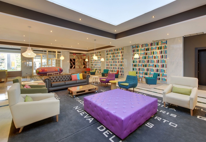 Imagen de los interiores del Hotel Sol Guadalmar. Foto 13