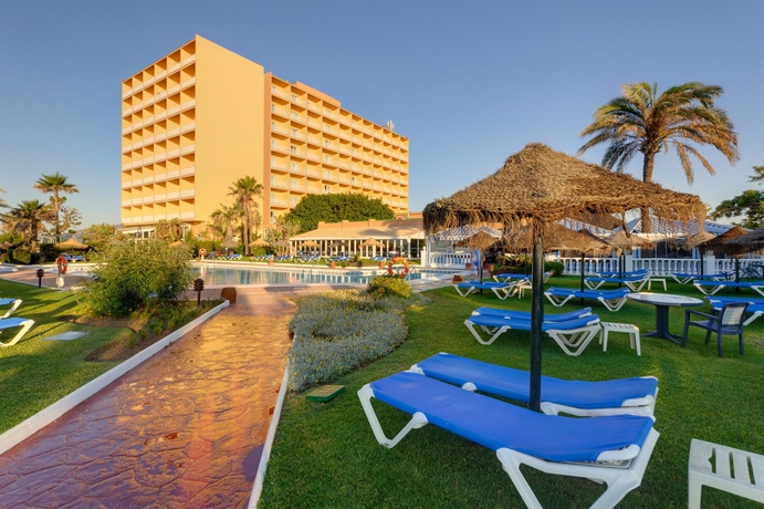 Imagen de la piscina del Hotel Sol Guadalmar. Foto 16