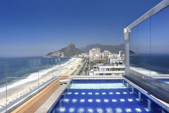 Imagen de la piscina del Hotel Sol Ipanema. Foto 14