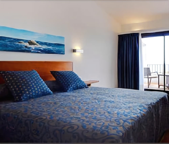 Imagen de la habitación del Hotel Sol Ixent. Foto 3