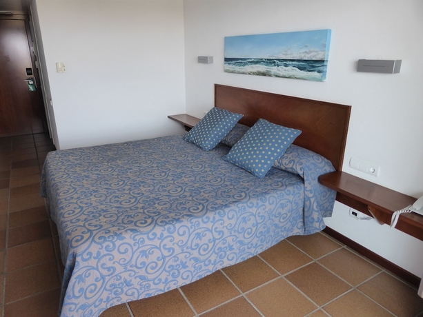 Imagen de la habitación del Hotel Sol Ixent. Foto 6