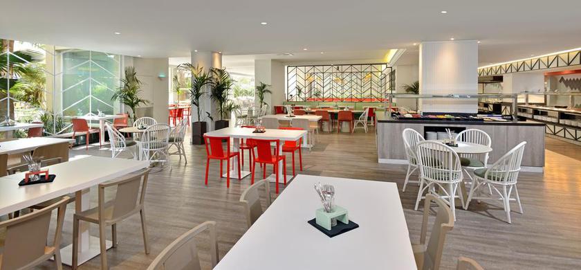 Imagen del bar/restaurante del Hotel Sol Katmandu Park and Resort. Foto 2