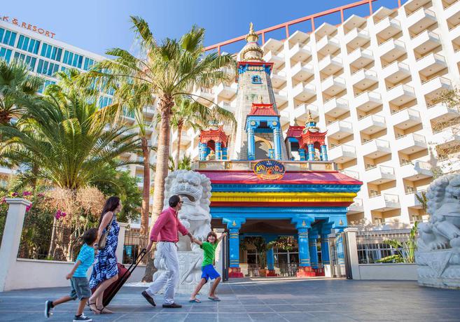 Imagen de los exteriores del Hotel Sol Katmandu Park and Resort. Foto 11