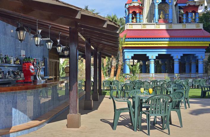 Imagen del bar/restaurante del Hotel Sol Katmandu Park and Resort. Foto 3