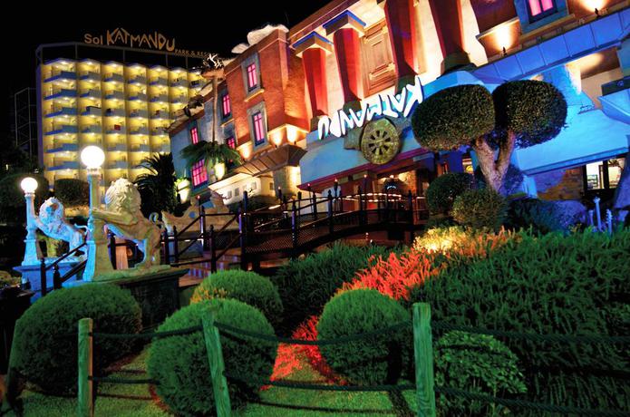 Imagen de los exteriores del Hotel Sol Katmandu Park and Resort. Foto 14