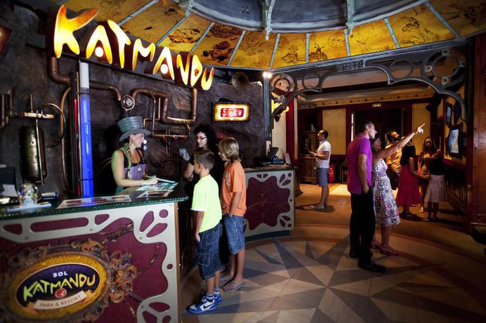 Imagen de los interiores del Hotel Sol Katmandu Park and Resort. Foto 16