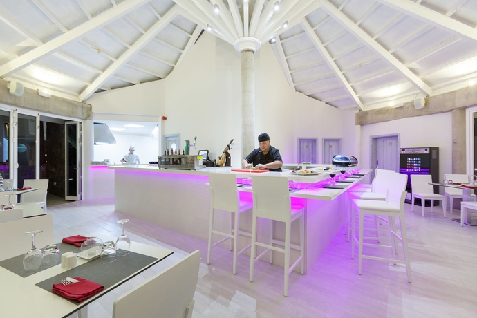 Imagen del bar/restaurante del Hotel Sol Lanzarote. Foto 4