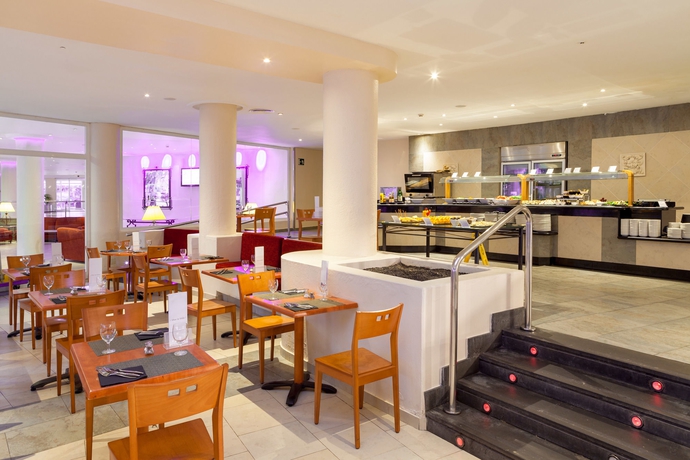 Imagen del bar/restaurante del Hotel Sol Lanzarote. Foto 5