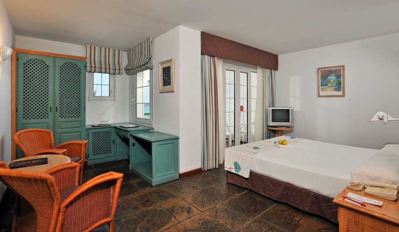 Imagen de la habitación del Hotel Sol Los Fenicios. Foto 5