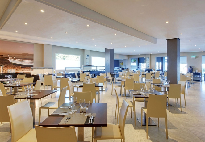 Imagen del bar/restaurante del Hotel Sol M&aacute;laga Guadalmar. Foto 4