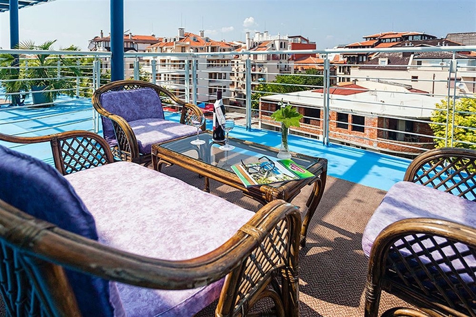 Imagen de los exteriores del Hotel Sol Marina Palace. Foto 11
