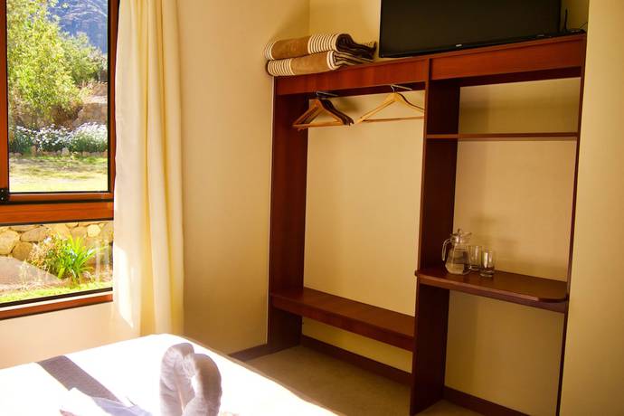 Imagen de la habitación del Hotel Sol Natura. Foto 6