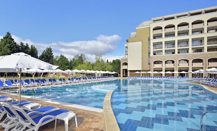 Imagen de la piscina del Hotel Sol Nessebar Bay - All Inclusive. Foto 11