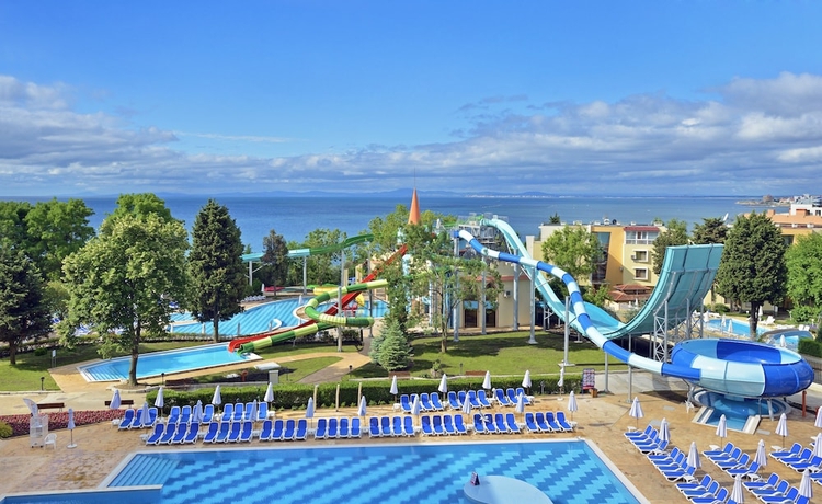 Imagen de la piscina del Hotel Sol Nessebar Bay - All Inclusive. Foto 17