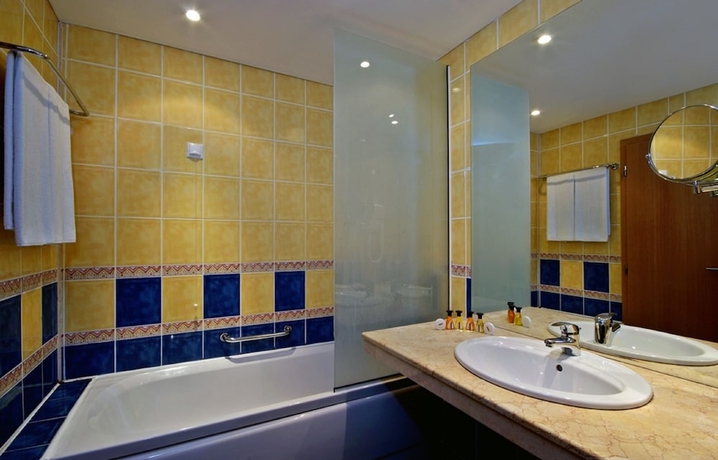 Imagen de la habitación del Hotel Sol Nessebar Mare. Foto 4