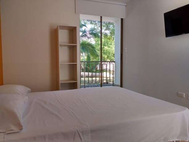 Imagen de la habitación del Hotel Sol Pintada. Foto 7