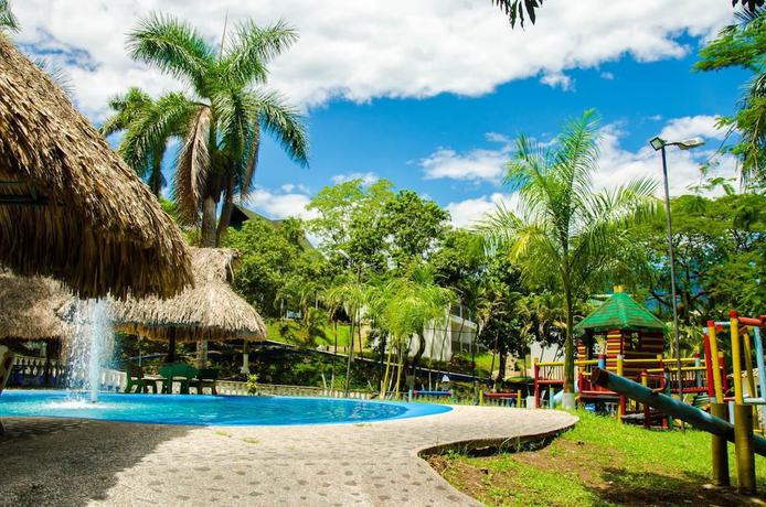 Imagen de los exteriores del Hotel Sol Pintada. Foto 15