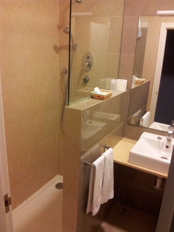 Imagen de la habitación del Hotel Sol Playa. Foto 7