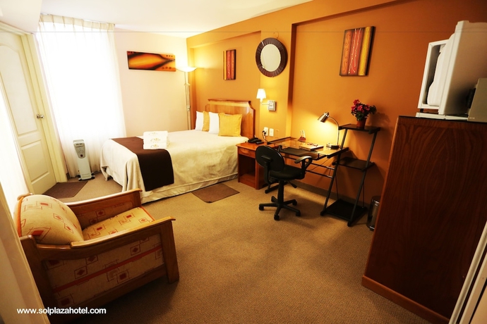 Imagen de la habitación del Hotel Sol Plaza. Foto 6