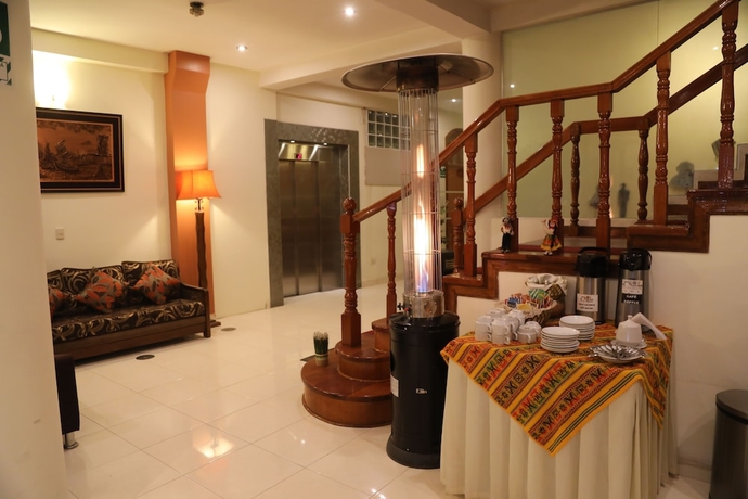 Imagen de los interiores del Hotel Sol Plaza. Foto 17