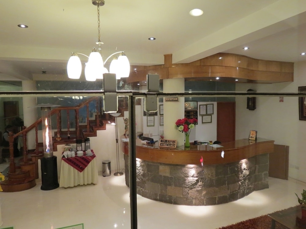 Imagen de los interiores del Hotel Sol Plaza. Foto 18