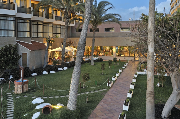 Imagen de los exteriores del Hotel Sol Tenerife. Foto 16