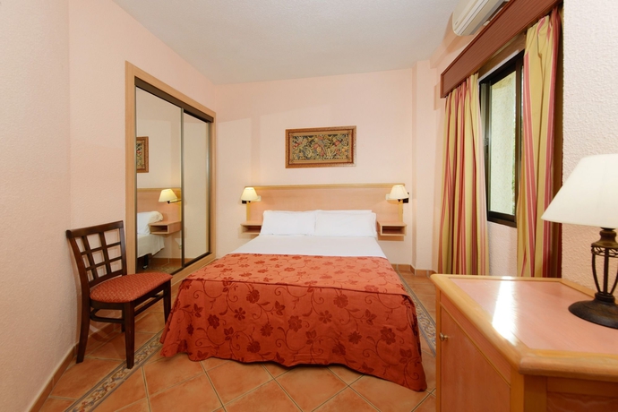 Imagen de la habitación del Hotel Sol Torremolinos-Don Pedro. Foto 13