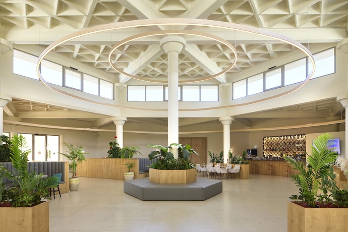 Imagen de los interiores del Hotel Sol Tropikal Durres. Foto 19