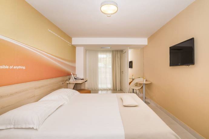 Imagen de la habitación del Hotel Sol Umag Residence. Foto 3