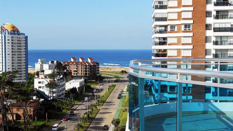 Imagen de los exteriores del Hotel Sol Y Luna Home and Spa. Foto 5