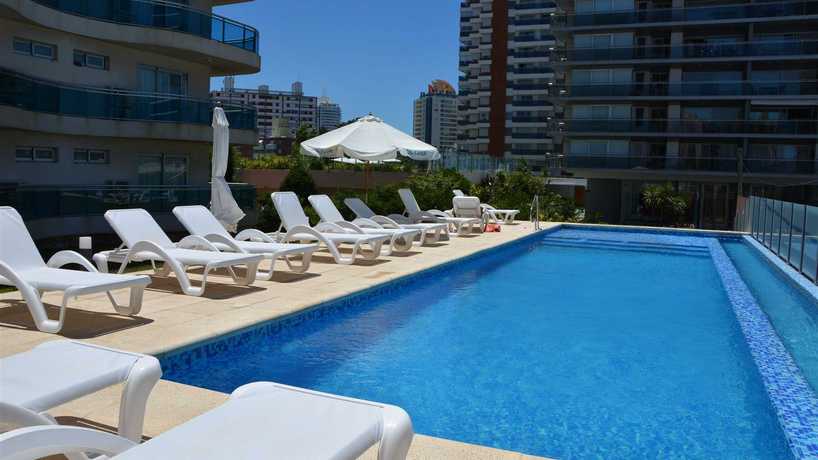 Imagen de la piscina del Hotel Sol Y Luna Home and Spa. Foto 8