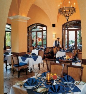 Imagen del bar/restaurante del Hotel Sol Y Mar Makadi Marine. Foto 4