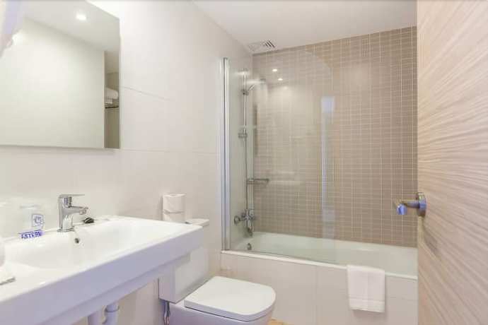 Imagen de la habitación del Hotel Sol de Alcudia Apartamentos. Foto 12